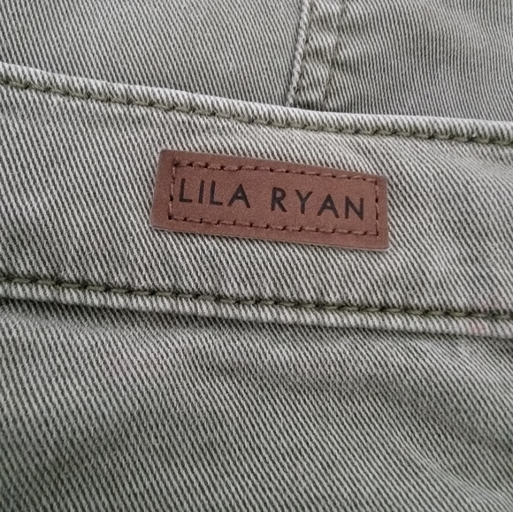 Lila Ryan Moto Denim Jeans - Picture 6 of 6